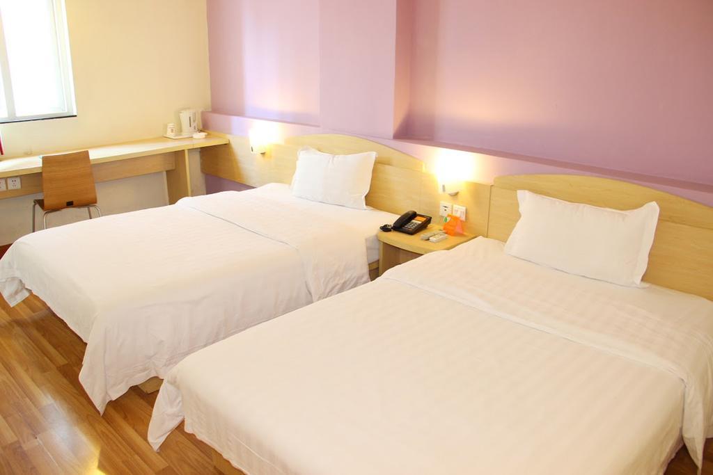 7Days Inn Guangzhou Xinshi Exterior photo
