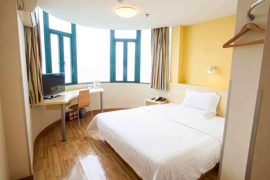7Days Inn Guangzhou Xinshi Room photo